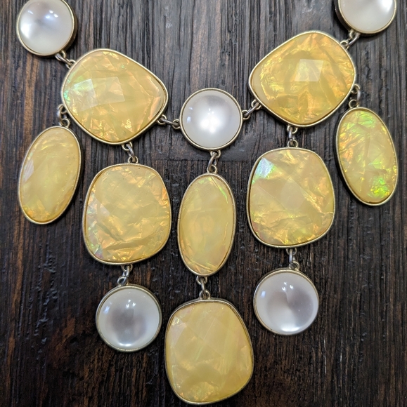 White and Gold Statement Necklace - Picture 2 of 2